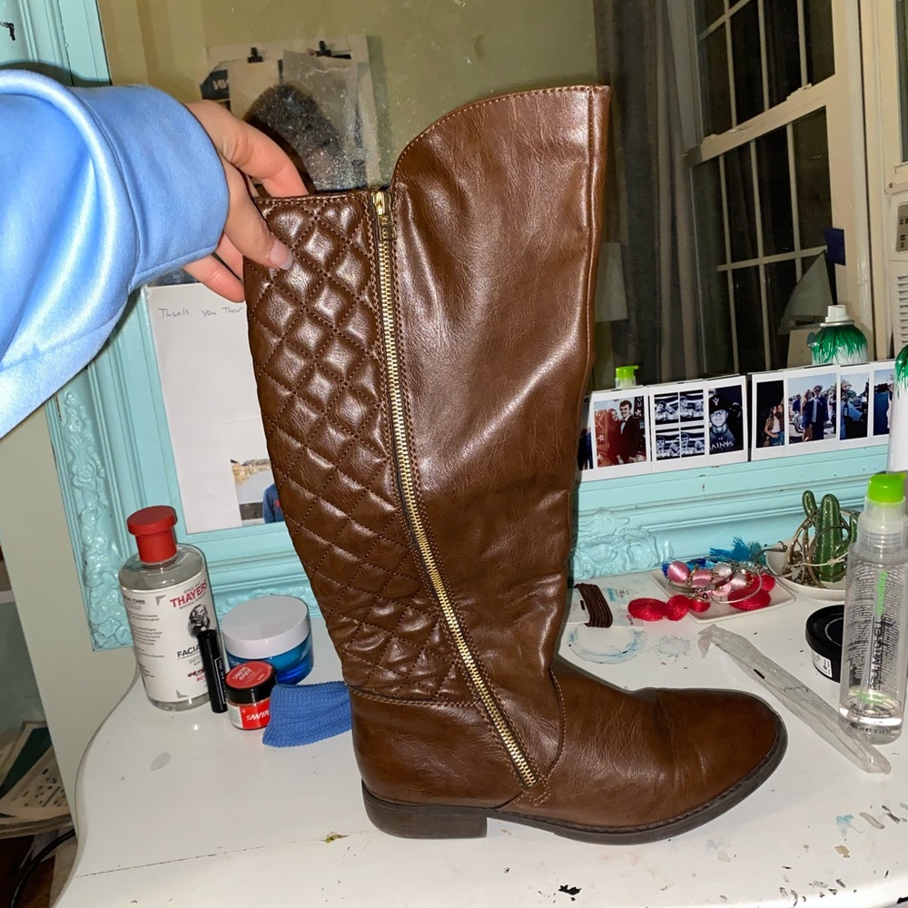Talk brown boots